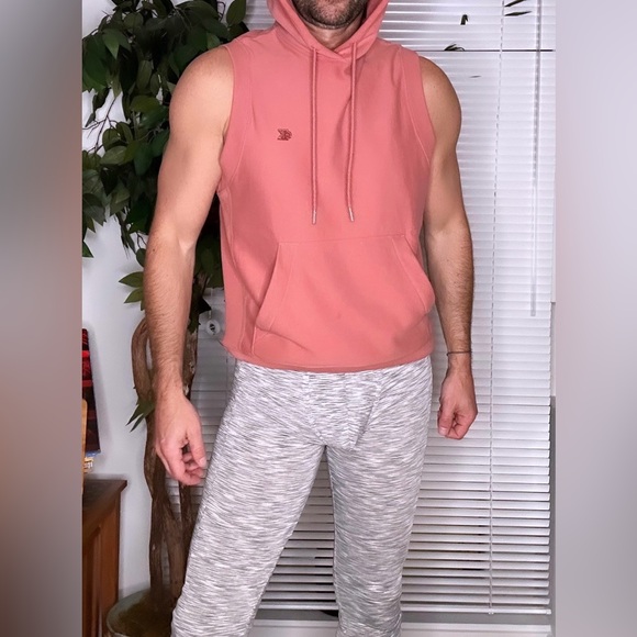 Calvin Klein | Sleeveless Workout Hoodie in Coral (X-Small) - Picture 10 of 15